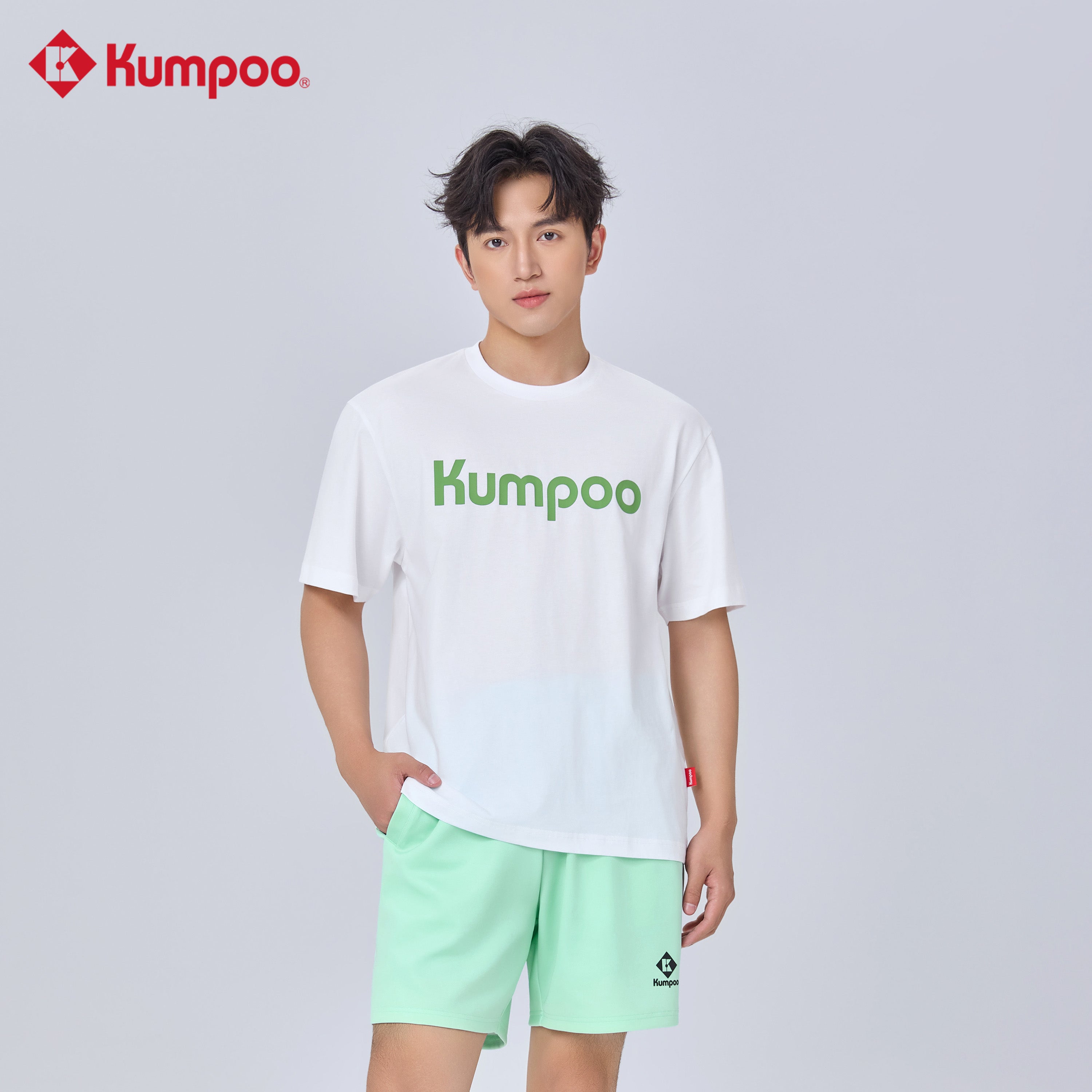Kumpoo K261M-1173 men's T-shirt in a casual style, featuring a comfortable fit and short sleeves, displayed on a plain background.