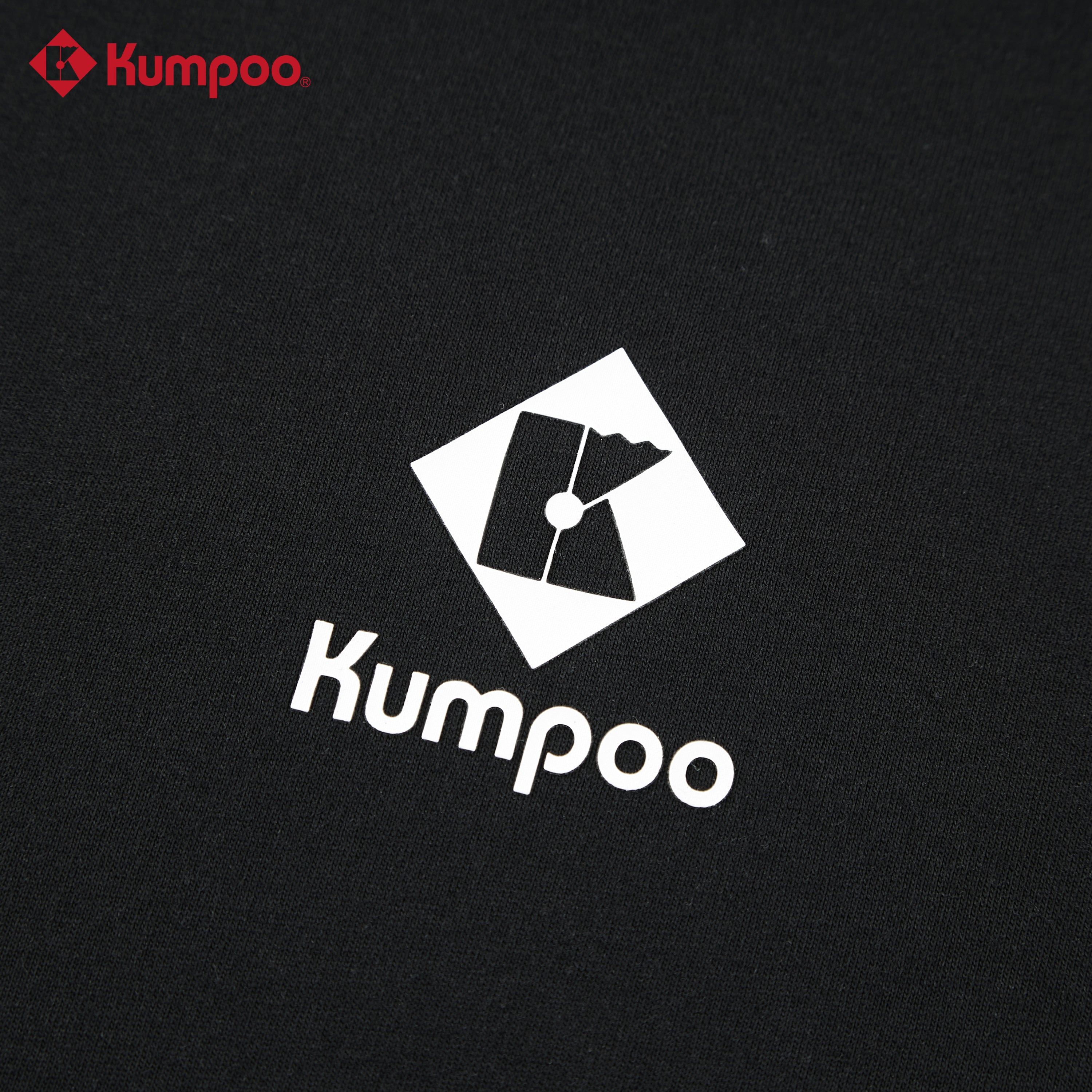 Kumpoo K261M-1171 unisex T-shirt in a casual style, featuring a comfortable fit and simple design, ideal for everyday wear.