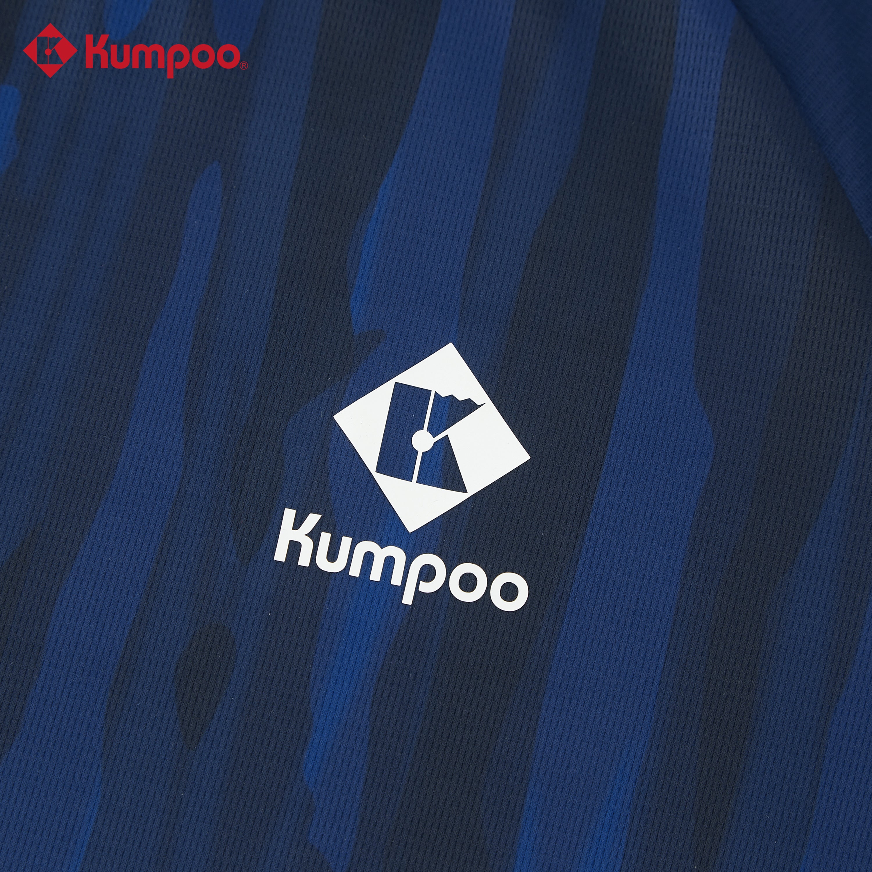 Kumpoo K261W-1567 women's T-shirt in soft fabric, featuring a relaxed fit and short sleeves, perfect for casual wear.