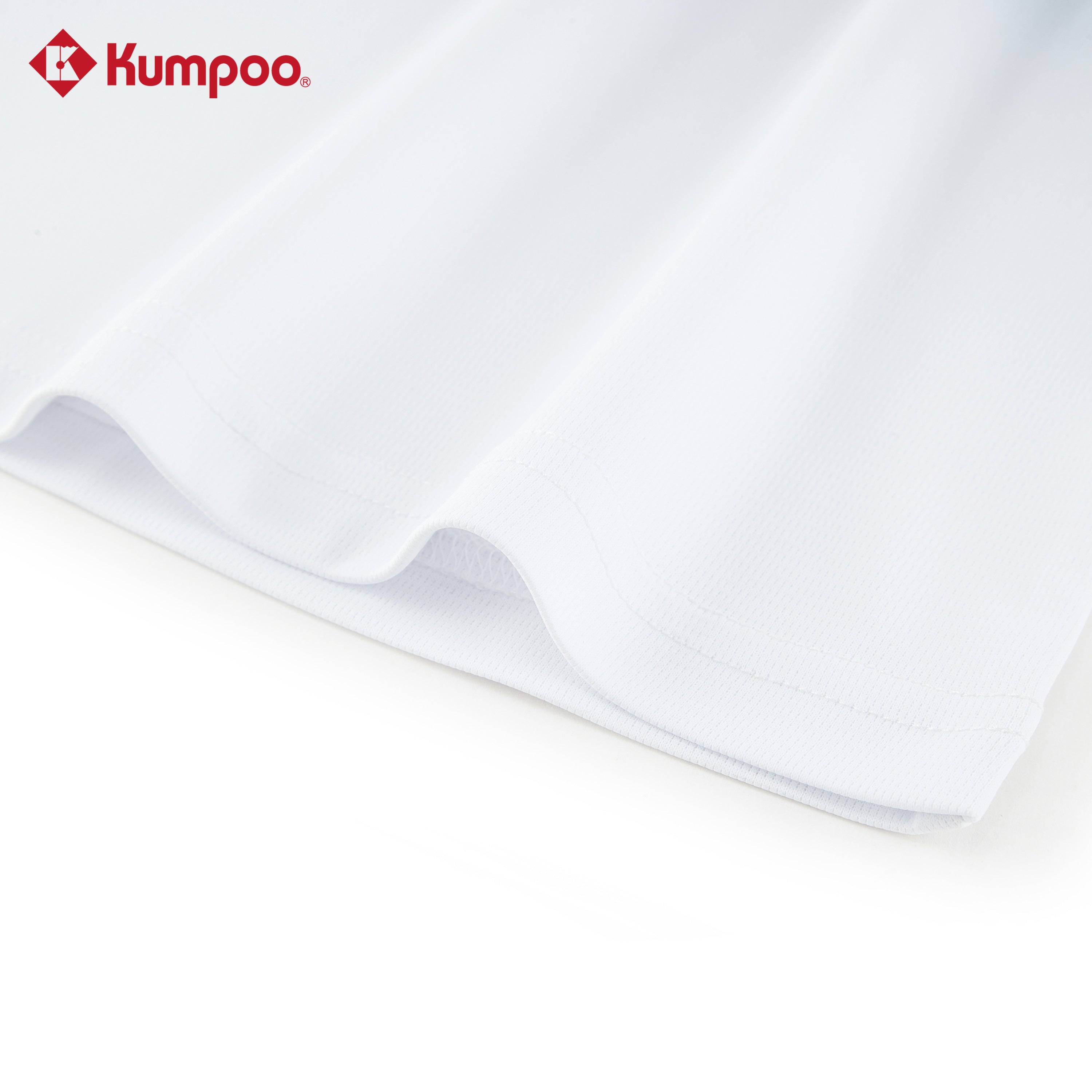 Kumpoo K261W-1567 women's T-shirt in soft fabric, featuring a classic fit and short sleeves, perfect for casual wear.