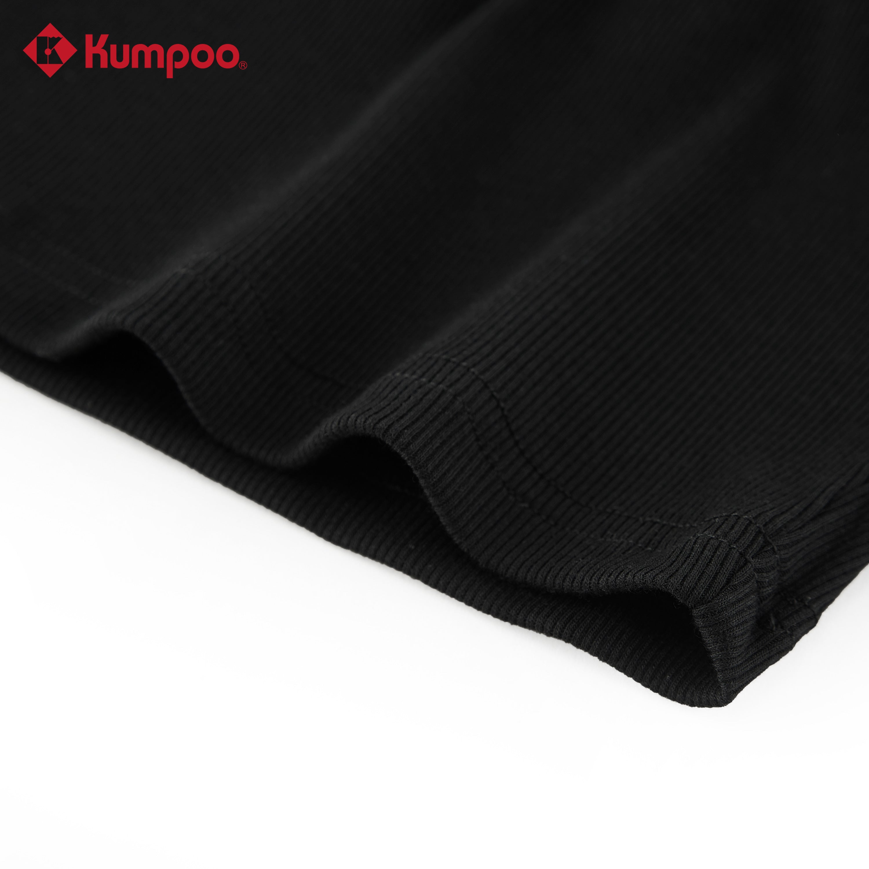Kumpoo K261W-1140 women's T-shirt, casual top in soft fabric with short sleeves and round neckline, displayed on a hanger.