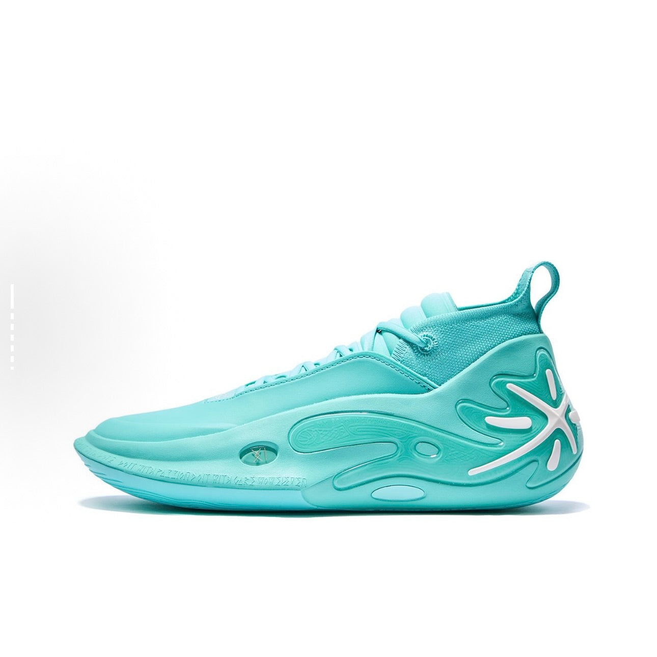 Way of Wade Canada | Li-Ning WOW Basketball Shoes | CAN Pro Shop