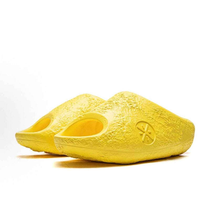 Li-Ning Lunar Rock Lite "Chemical Reaction” Slides